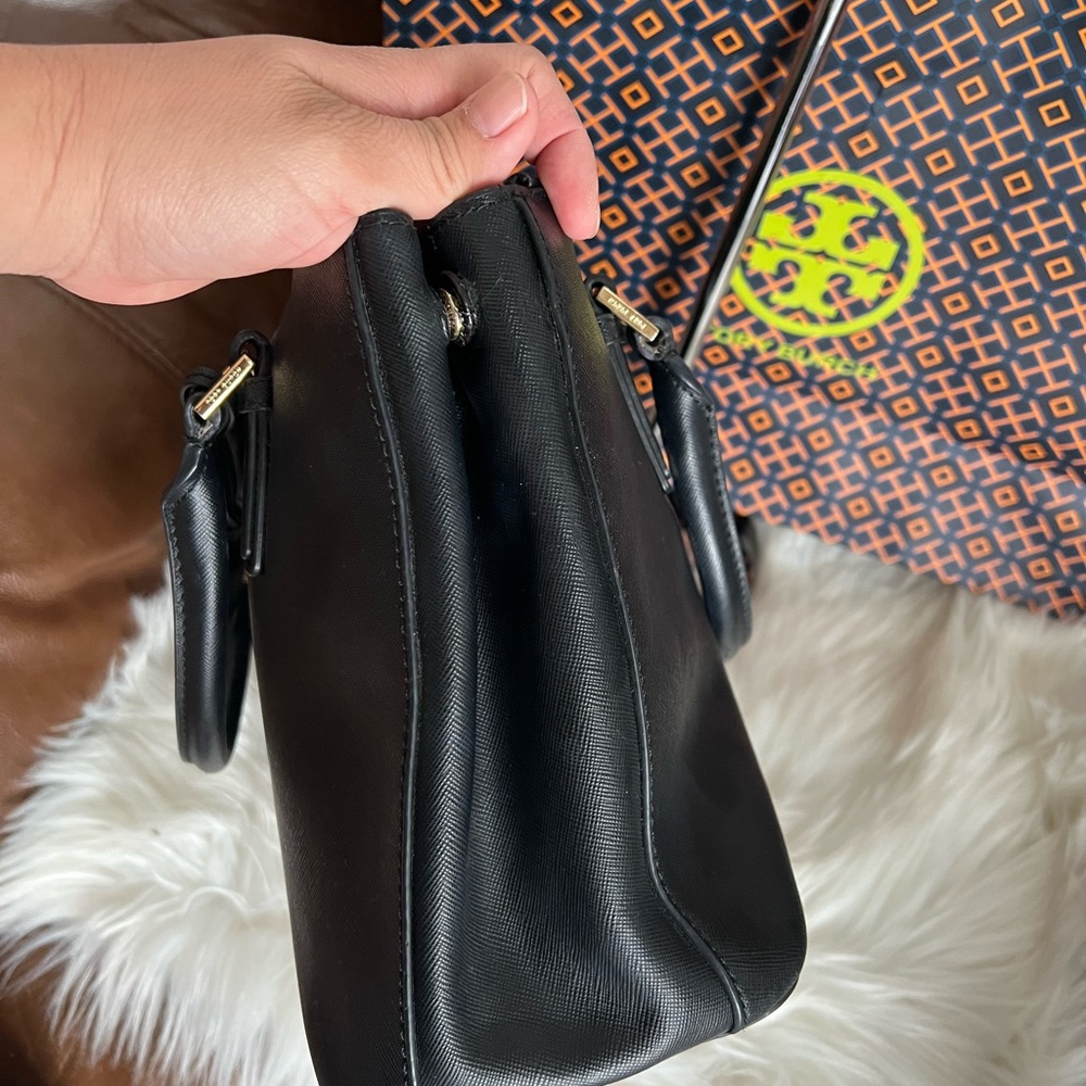 Tory Burch Shoulder Handbag - Picture 7 of 16